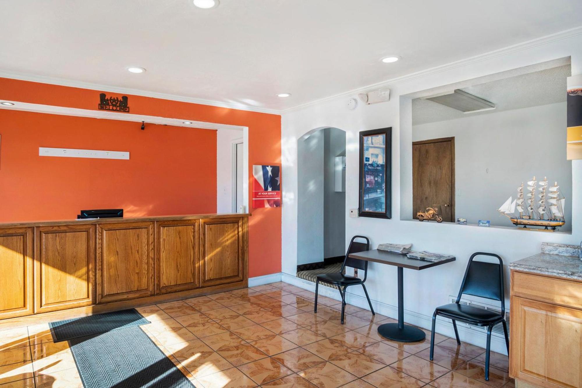Oyo Townhouse Dodge City Ks 외부 사진