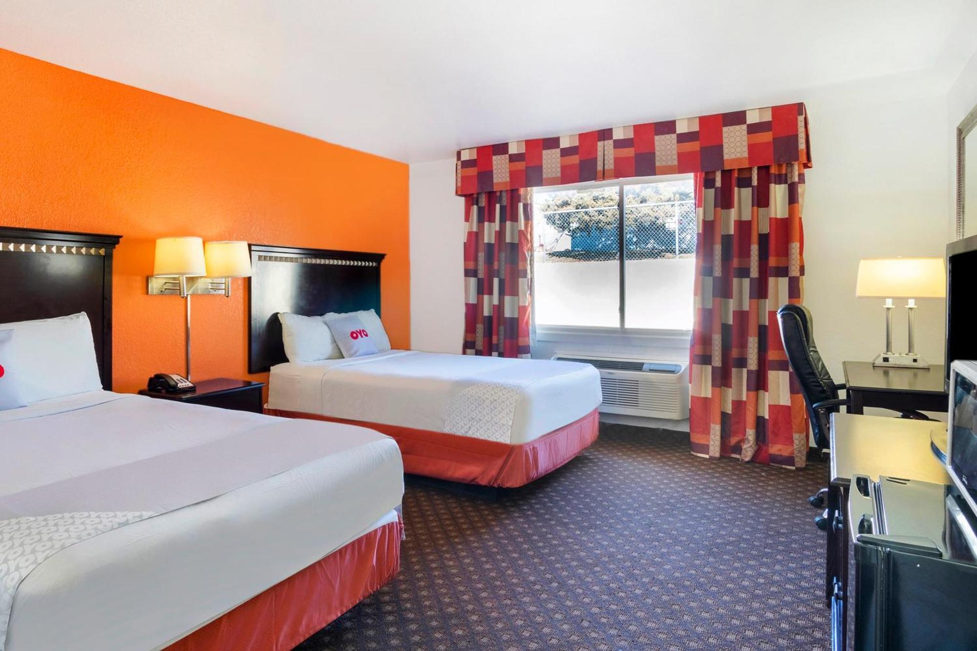 Oyo Townhouse Dodge City Ks 외부 사진