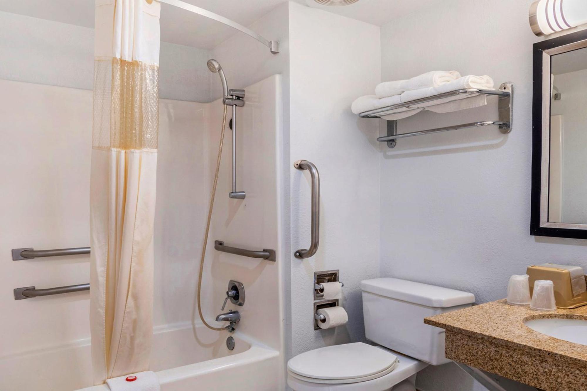 Oyo Townhouse Dodge City Ks 외부 사진