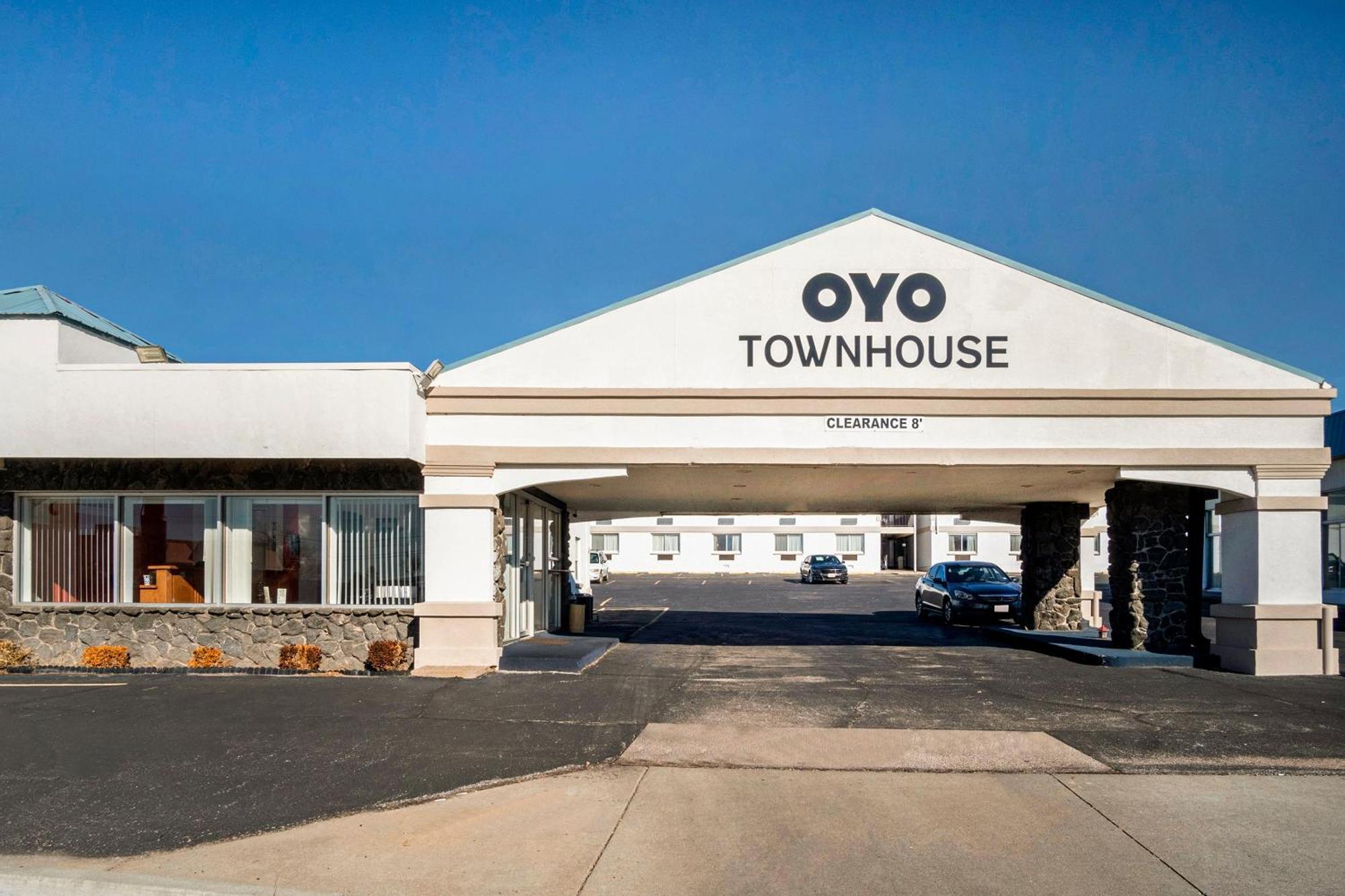 Oyo Townhouse Dodge City Ks 외부 사진