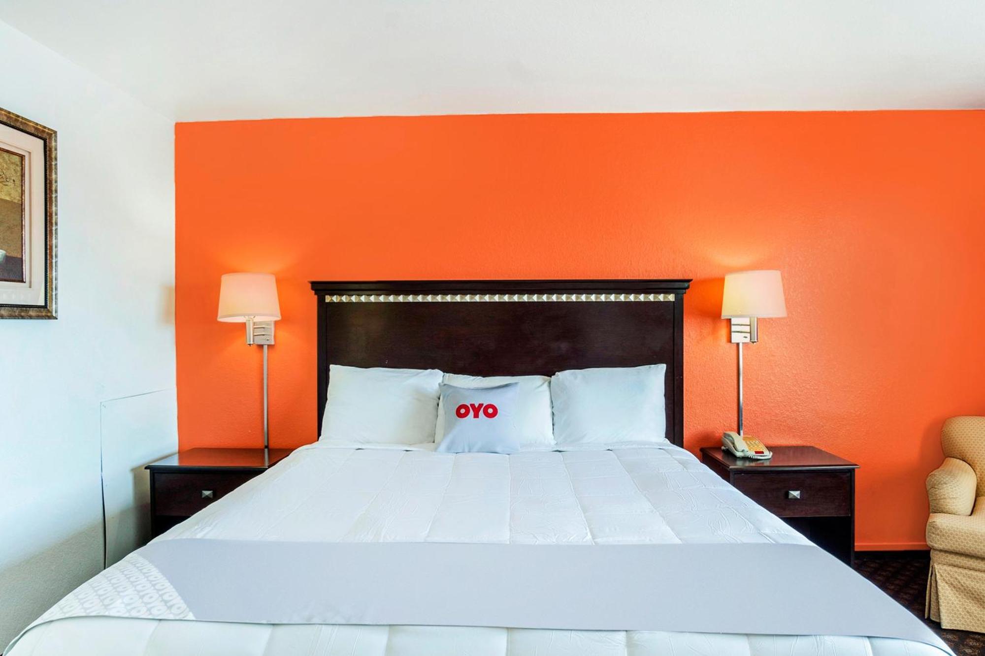 Oyo Townhouse Dodge City Ks 외부 사진