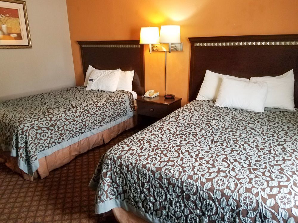 Oyo Townhouse Dodge City Ks 외부 사진